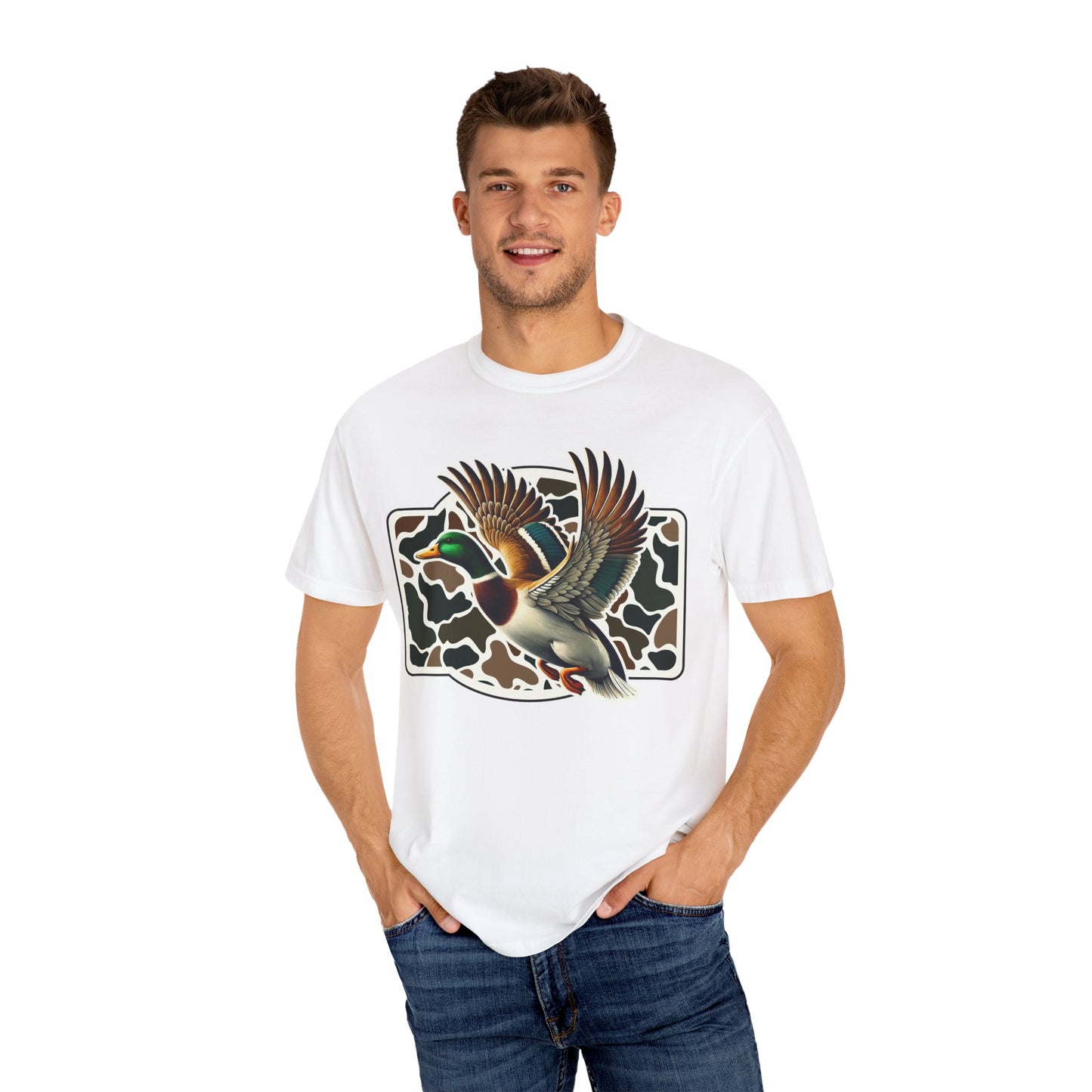 Camo Duck Graphic Unisex Tee - Outdoorsy Apparel, Hunting Gift