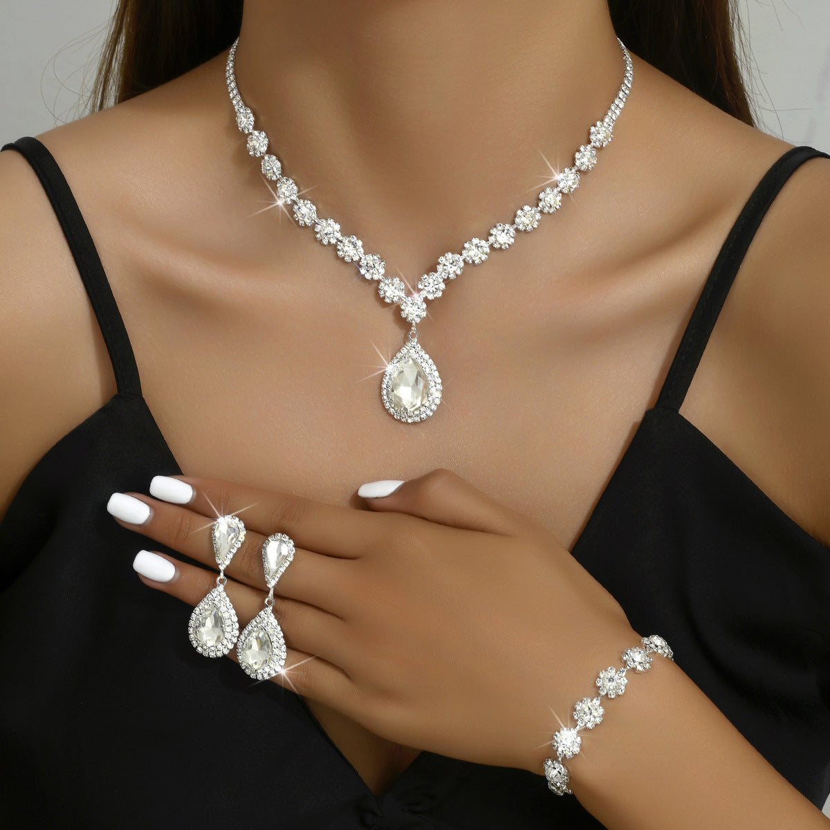 Jewelry Fashionable High Fashion - Bridal Jewelry - Suit Necklace - Ear Stud - Bracelet Three-piece Set